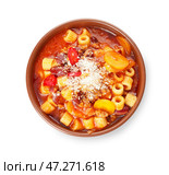 Чаша с вкусной пастой и фасолью на белом фоне. Стоковое фото, фотограф Pixel_shot / Фотобанк Лори