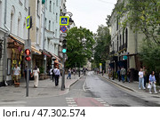 Город Москва, улица Малая Бронная (бывший доходный дом Смирновского) (2024 год). Редакционное фото, фотограф Александр Тараканов / Фотобанк Лори