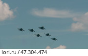 Russian air force aerobatic team Russian Knights SU-27. Стоковое видео, видеограф Алексей Сергеев / Фотобанк Лори
