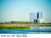 View of modern residential buildings in nature on the river Kazanka. Russia. Стоковое фото, фотограф Константин Лабунский / Фотобанк Лори
