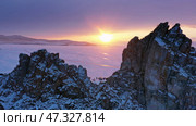 Shaman rock in frozen lake Baikal. Стоковое фото, фотограф Михаил Коханчиков / Фотобанк Лори