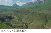 Summer landscape in Caucasus Mountains. Стоковое видео, видеограф Михаил Коханчиков / Фотобанк Лори