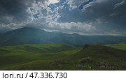 Mountain landscape with sun rays. Стоковое видео, видеограф Михаил Коханчиков / Фотобанк Лори