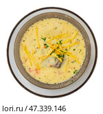 Bowl of creamy peanut soup sopa de mani with beef. Стоковое фото, фотограф Яков Филимонов / Фотобанк Лори