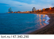 Evening view of the beach of Barceloneta. Стоковое фото, фотограф Яков Филимонов / Фотобанк Лори