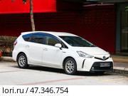Toyota Prius V. Редакционное фото, фотограф Art Konovalov / Фотобанк Лори