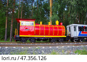 Тепловоз узкоколейный ТУ7А-3355, Свердловская детская железная дорога, ЦПКиО имени Маяковского, Екатеринбург (2020 год). Редакционное фото, фотограф Алексей Иванов / Фотобанк Лори