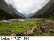 Barskoon Gorge in Kyrgyzstan (2022 год). Стоковое фото, фотограф Юлия Белоусова / Фотобанк Лори