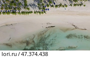 Aerial top view of beautiful tropical sandy beach. Стоковое фото, фотограф Михаил Коханчиков / Фотобанк Лори