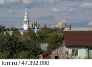 The Russian city of Ples. Beautiful view of the temple. The Church of the Resurrection of Christ. Russia, the city of Ples, July 26, 2018. Стоковое фото, фотограф Photojuli / Фотобанк Лори