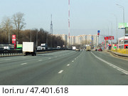 Трасса М7 районе усадьбы Разумовских в Балашихе. Редакционное фото, фотограф Дмитрий Неумоин / Фотобанк Лори