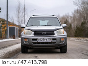 KRASNOYARSK, RUSSIA - December 13, 2024: Silver Toyota RAV4. Редакционное фото, фотограф Плотников Дмитрий / Фотобанк Лори