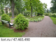 Карякинский сад в городе Рыбинске. Ярославская область, Россия (2024 год). Стоковое фото, фотограф Елена Коромыслова / Фотобанк Лори