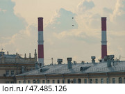 Трубы одной из Московских ТЭЦ (2019 год) Стоковое фото, фотограф YuryKara / Фотобанк Лори