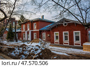 Корпус психиатрической лечебницы им. Кащенко на Ульянова в Нижнем Новгороде. Редакционное фото, фотограф Илья Старков / Фотобанк Лори
