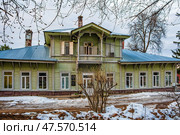 Корпус психиатрической лечебницы им. Кащенко на Ульянова в Нижнем Новгороде. Редакционное фото, фотограф Илья Старков / Фотобанк Лори