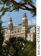Monte-Carlo, Monaco, Casino Monte-Carlo, 25.09.2008: View Exterior from the sea, from the port of Hercule. Редакционное фото, фотограф Vladimir Drozdin / Фотобанк Лори