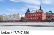 Старинное здание Орловского коммерческого банка, построенное в 1897-1899 годах по проекту архитектора С.К. Родионова. Здание отделения Центрального банка России. Старинная городская улица вдоль реки Орлик. Красивый российский город Орел. Стоковое фото, фотограф Ирина / Фотобанк Лори