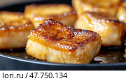 Вкусный макроснимок глазированного угря унаги для гурманов. Стоковое AI-изображение, AI-художник ФотоИнтеллект / Фотобанк Лори