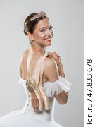 Studio portrait of a ballerina in a white tutu. Стоковое фото, фотограф Андрей Аркуша / Фотобанк Лори