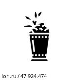mint julep cocktail glass drink glyph icon vector illustration. Стоковая иллюстрация, иллюстратор Vectorwin / Фотобанк Лори
