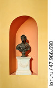 Allegorical bronze bust "Water". Cold bath with Agate rooms of the architectural complex of the Cameron baths, Tsarskoye Selo palace complex near St. Petersburg, Russia. Редакционное фото, фотограф Елена  Попкова / Фотобанк Лори