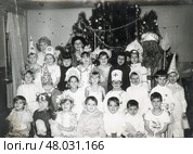 Новогодний утренник в детском саду, 1970-е гг, СССР. Стоковое фото, фотограф Retro / Фотобанк Лори
