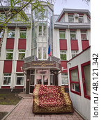Здание АО "Сварочно-Монтажный Трест" Редакционное фото, фотограф Мария Сергеева / Фотобанк Лори