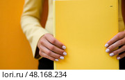 experience resume yellow ai generated. Стоковое AI-изображение, AI-художник Vectorwin / Фотобанк Лори