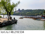 Парк Ихэюань (Summer Palace), Пекин, Китай (2024 год). Редакционное фото, фотограф Римма Тельнова / Фотобанк Лори