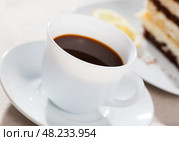 Coffee with chocolate dessert. Стоковое фото, фотограф Яков Филимонов / Фотобанк Лори