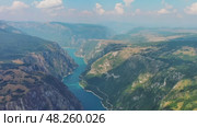 Piva river canyon aerial Montenegro. Стоковое видео, видеограф Михаил Коханчиков / Фотобанк Лори
