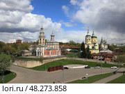 Serpukhov Kremlin. Moscow region, Serpukhov, Krasnaya Gora St., May 9, 2022. Редакционное фото, фотограф Сергей Н / Фотобанк Лори