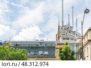 facade of AP-HP Peacekeepers Hospital in boulevard Saint-Marcel in summer day (2018 год). Редакционное фото, фотограф Ирина Мойсеева / Фотобанк Лори