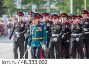 Парад Победы 9 мая, посвящённый 80-й годовщине Победы в Великой Отечественной войне, на главной площади им. М. Горького. Город Бердск, Новосибирская область, Западная Сибирь. Редакционное фото, фотограф Евгений Мухортов / Фотобанк Лори