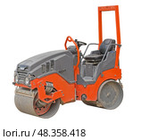 Часть пневмошинного катка  на белом фоне. Part of a heavy Vibration roller compactor for road repairing  on white background. Стоковое фото, фотограф Татьяна Д / Фотобанк Лори