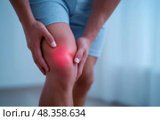 Knee pain, joint inflammation, bone fracture, man suffering from osteoarthritis, leg injury. Стоковое AI-изображение, AI-художник Станислав Тарко / Фотобанк Лори
