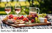 picnic stemless wine glass ai generated. Стоковое AI-изображение, AI-художник Vectorwin / Фотобанк Лори