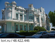 Дворец бракосочетания в стиле модерн в г. Астрахань. Редакционное фото, фотограф Тамара Селиванова / Фотобанк Лори