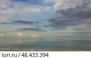 Landscape with tropical sea at morning. Стоковое видео, видеограф Михаил Коханчиков / Фотобанк Лори