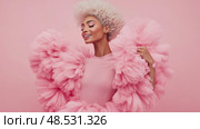 Pink Dream: A Woman in Ethereal Ruffles, Radiating Serenity, Perfect for High-Fashion Editorial. Стоковое AI-изображение, AI-художник Данила Большаков / Фотобанк Лори