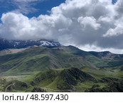 Горный пейзаж (2023 год). Редакционное фото, фотограф Мария Волкова / Фотобанк Лори