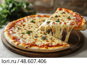 Freshly baked cheese pizza being served from wooden platter. Свежеиспеченная сырная пицца на деревянном блюде. Стоковое AI-изображение, AI-художник Katsiaryna Repich / Фотобанк Лори