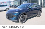 Haval F7 vehicle next the showroom of official dealer. Chinese automobile manufacturer. Редакционное видео, видеограф FotograFF / Фотобанк Лори