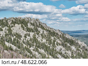Rocky peak Baranyi Lby of Dvuglava Sopka, Taganay National Park, Urals, Russia. Стоковое фото, фотограф Ирина Кононова / Фотобанк Лори