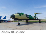 Военный пассажирский самолёт ТУ-134 на территории музея. Волгоградская область, Средняя Ахтуба, Россия. (2023 год). Редакционное фото, фотограф Андрей Цыганков / Фотобанк Лори