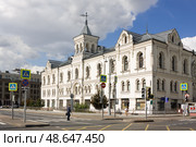 Политехнический музей в Москве на Новой площади, южный фасад (2023 год). Редакционное фото, фотограф Солодовникова Елена / Фотобанк Лори