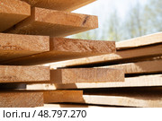 Edged boards.Building material.The material is made of wood. Стоковое фото, фотограф Александр Поташев / Фотобанк Лори
