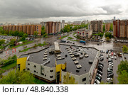 Двор в районе Медведково. Редакционное фото, фотограф Игорь Рожков / Фотобанк Лори