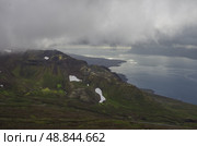 Панорама Рейдарфьордура (Reydarfjordur ), крупнейшего фьорда. Восточная Исландия. Вид с горы Наттмаланьюкур (Nattmalahnjukur ) Стоковое фото, фотограф Дымов Игорь / Фотобанк Лори